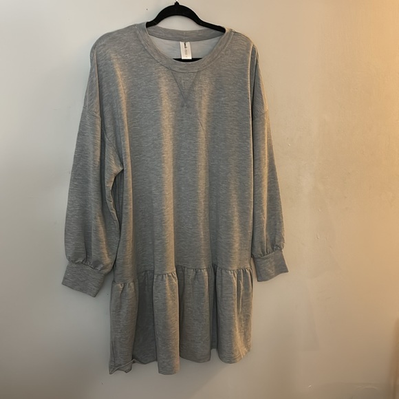 SMASH + TESS JULIAN HARRIS ESSENTIAL MINI SWEAT DRESS - Picture 4 of 14